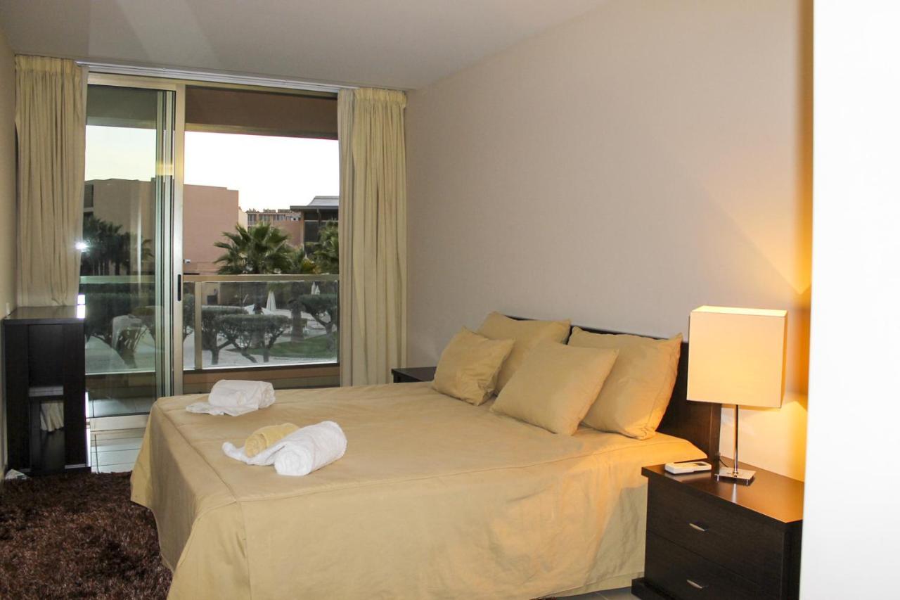 Herdade Dos Salgados,t3 8d-0b, Lagoas Appartement